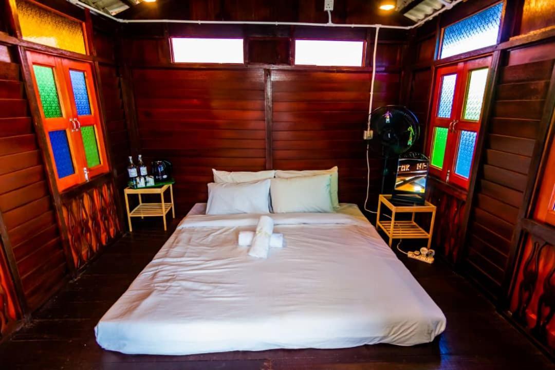 The Best Hotel In Bayan Lepas - The Lov Penang Экстерьер фото
