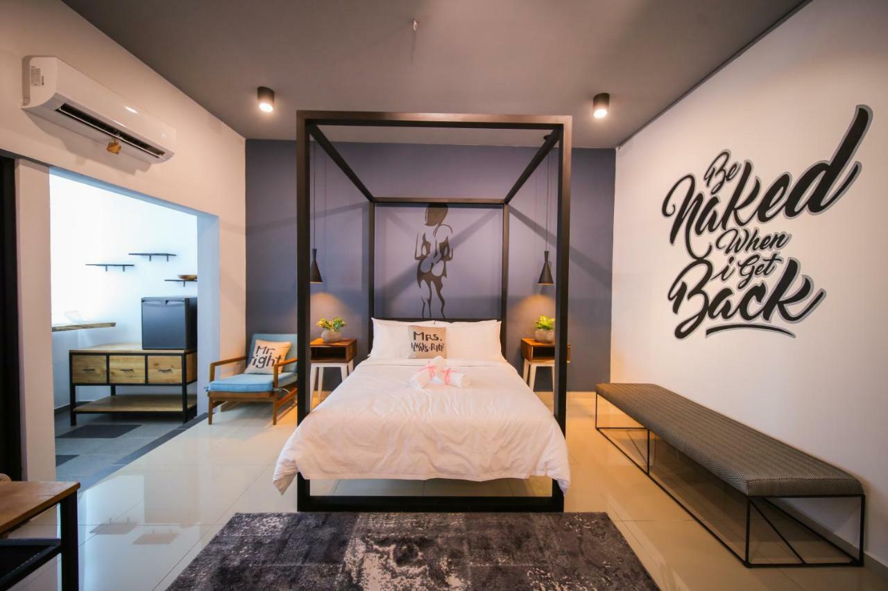 The Best Hotel In Bayan Lepas - The Lov Penang Экстерьер фото
