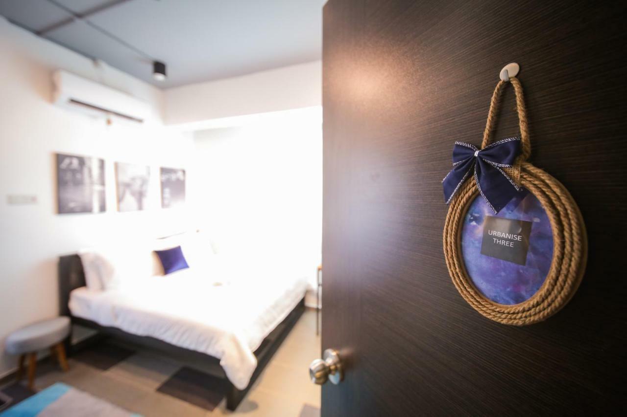 The Best Hotel In Bayan Lepas - The Lov Penang Экстерьер фото