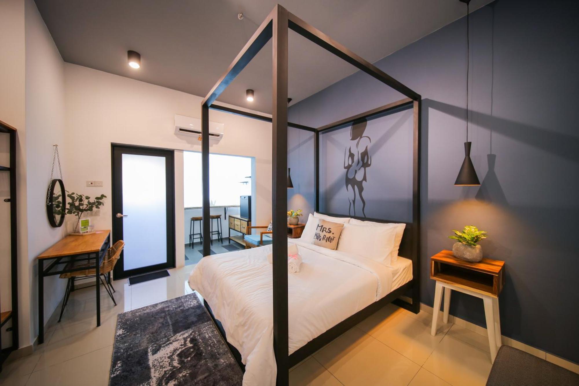 The Best Hotel In Bayan Lepas - The Lov Penang Экстерьер фото