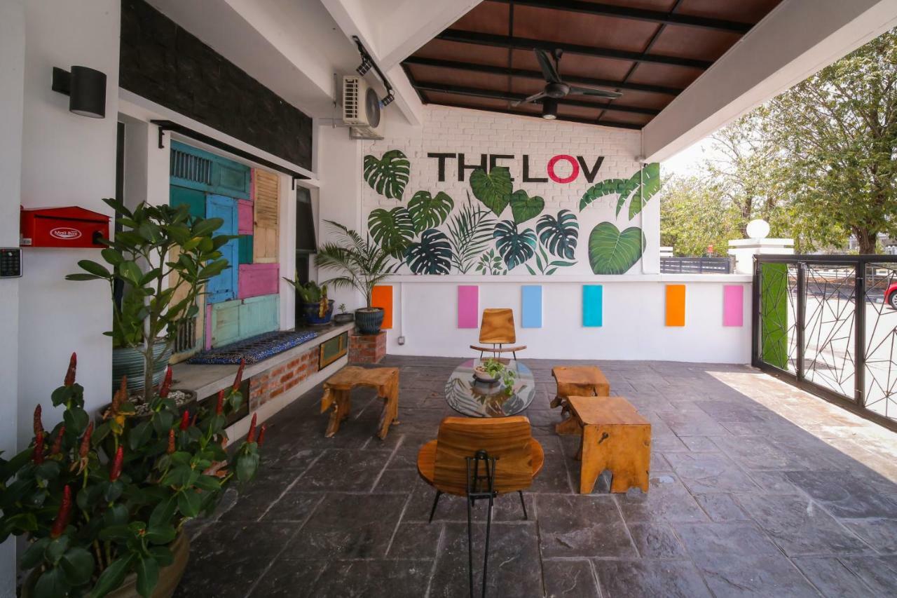 The Best Hotel In Bayan Lepas - The Lov Penang Экстерьер фото