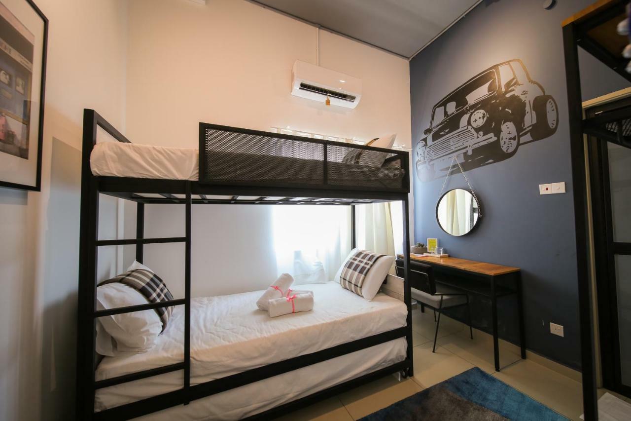 The Best Hotel In Bayan Lepas - The Lov Penang Экстерьер фото